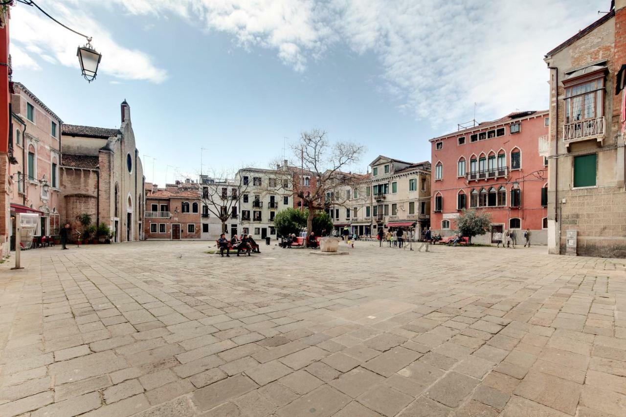 Charming Castello Apartments By Wonderful Italy Венеция Экстерьер фото