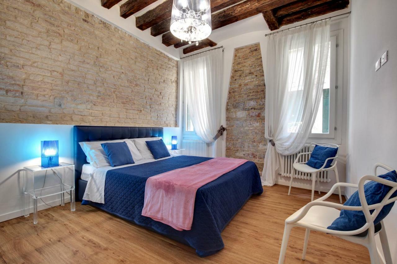 Charming Castello Apartments By Wonderful Italy Венеция Экстерьер фото